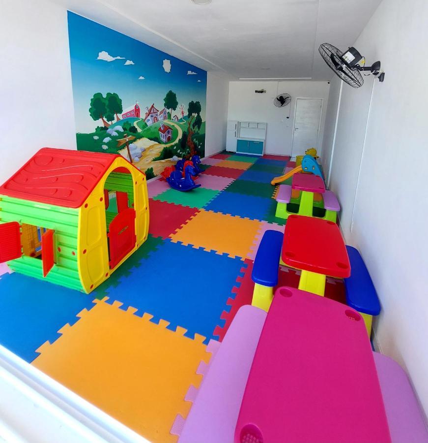 Flat Aconchegante, 3 Quartos, Condominio Muro Alto Em Apartment